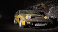 Momen ini diabadikan seorang fotografer lokal bernama Kyle May, ia mendapatkan akses ke terowongan dari pemilik mobil, dan sengaja tidak mempublikasikan lokasi tepatnya atau latar belakang lengkap untuk membantu melindungi dari tangan jahil. Foto: The Drive/Kylie May