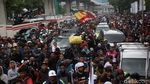Aksi Ratusan Warga Priok Geruduk Kantor Kemenkum HAM