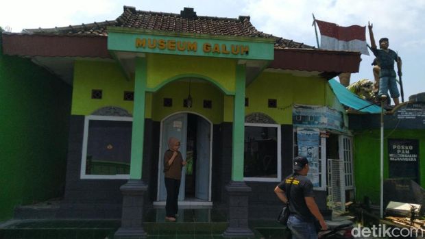 Penampakan Mahkota Galuh Haur Kuning, Berlapis Emas?