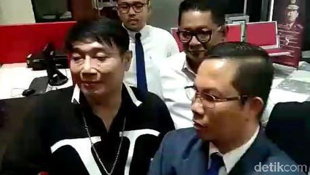 Adjie Notonegoro diperiksa terkait MeMiles / 