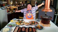 Kenta yang lahir 21 Desember 1987 ini memang dikenal hobi makan. Semua makanan bisa ia habiskan dengan cepat. Di Indonesia pun Kenta senang menikmati makanan khas. Ada nasi padang, mie Aceh, bakso hingga nasi kuning. Foto: instagram @kentakenta3