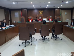 Eks Dirut PTPN III Didakwa Terima Suap dari Pengusaha Pieko Rp 3,5 M