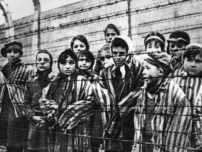 Kamp konsentrasi Auschwitz menjadi saksi bisu kejahatan kemanusiaan yang dilakukan Nazi. Jutaan warga Yahudi diketahui masuk kamp itu di masa silam.