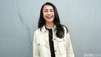 Sintya jadi idola baru karena tak jaim dan mau tampil konyol serta lucu. Pool/Palevi S/detikFoto.