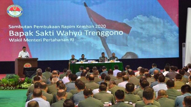 Wamenhan Sakti Wahyu Trenggono membuka rapat pimpinan Kementerian Pertahanan 2020