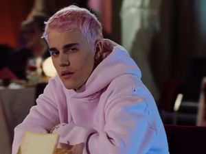 Dituding Curang oleh Tekashi 6ix9ine, Ariana Grande dan Justin Bieber Ngamuk
