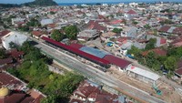 Jalur kereta api Simpang Haru - Pulau Aia sepanjang 2,8 kilometer yang merupakan bagian dari jalur tertua tersebut, dibangun pada zaman penjajahan Belanda pada tahun 1887.