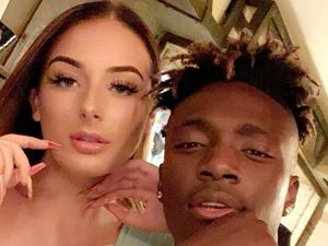8 Gaya Seksi Leah Monroe, Pacar Pesepakbola Chelsea Tammy Abraham