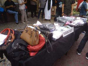 Polisi Kembalikan Barang Bukti Begal 26 Lokasi di Medan ke Korban