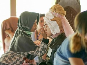 Viral Anak 9 Tahun Asal Magelang Jago Makeup Bak MUA Profesional