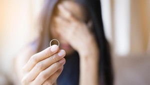 Yang Harus Kamu Sadari Saat Terpuruk karena Usia Pernikahan Cuma Sekejap