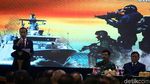 Kompak! Jokowi-Prabowo Tinjau Pameran Alutsista Buatan Dalam Negeri