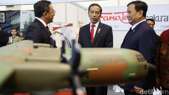 Prabowo Senang Kerja dengan Jokowi, Tony Fernandes Mundur Sementara
