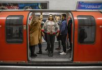 Jaket dibuat sebuah jaringan bisnis hotel agar traveler lebih nyaman saat datang ke London.