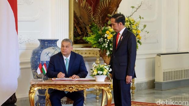 Sempat Delay 1 Jam, PM Hungaria Akhirnya Bertemu Jokowi