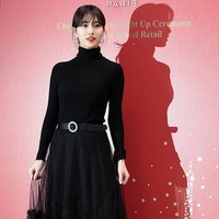 Kesuksesan Suzy, mantan idol Miss A tentu tak diragukan lagi. Pemain drama Korea Vagabond ini tinggal di sebuah bangunan dengan kompleks bertema kota Eropa modern di Nonhyeon-dong, Seoul, yang harganya terdaftar sekitar Rp 47 miliar. Foto: Twitter