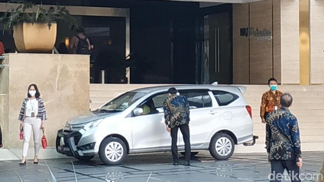 Erick Jawab Tudingan Bagi-bagi Jabatan Terkait Yenny Wahid di Garuda