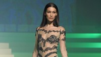 Malam tersebut jadi pagelaran fashion show terakhir sang desainer dan memutuskan pensiun. Pascal Le Segretain/Getty Images