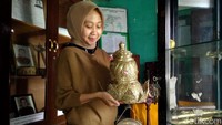 Museum Galuh Imbanagara di Ciamis, Jawa Barat, menyimpan beragam benda peninggalan Kerajaan Galuh, sebuah kerajaan besar di masa lalu. Salah satu benda peninggalan kerajaan itu yang tersimpan di Museum Galuh adalah Mahkota Raja Galuh Pangauban Prabu Haur Kuning.