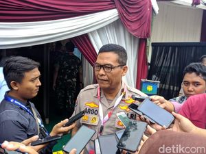 Lutfi Pembawa Bendera Ngaku Disetrum, Polri: Laporkan Setelah Sidang Selesai