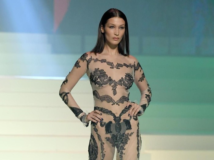 Bella Hadid PARIS, FRANCE - JANUARY 22: Bella Hadid walks the runway during the Jean-Paul Gaultier Haute Couture Spring/Summer 2020 show as part of Paris Fashion Week at Theatre Du Chatelet on January 22, 2020 in Paris, France. (Photo by Pascal Le Segretain/Getty Images)