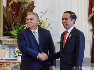 Sempat Delay 1 Jam, PM Hungaria Akhirnya Bertemu Jokowi