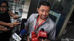 Diperiksa KPK, Fahd El Fouz Acungkan Jari Jempol