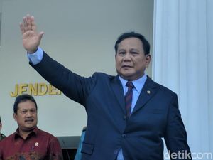 Prabowo: 80% Kepentingan Buruh Diakomodasi di Omnibus Law, Sisanya Bisa ke MK