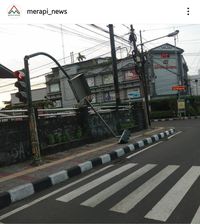 Penampakan tiang penghitung bangjo di perempatan Mirota Kampus mentiung, Rabu (22/1)