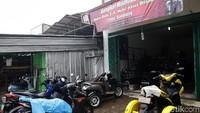 Siapa sangka, tak sedikit penyintas disabilitas yang juga ingin memiliki motor roda tiga untuk memudahkan aktivitas sehari-hari seperti yang dimiliki oleh Catur Bambang.