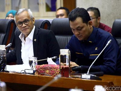 Panja Komisi VI Gelar Rapat Bahas Jiwasraya