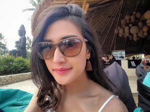 Tak Gengsi Jadi Tukang Tahu Goreng, Wanita Cantik Ini Malah Senang