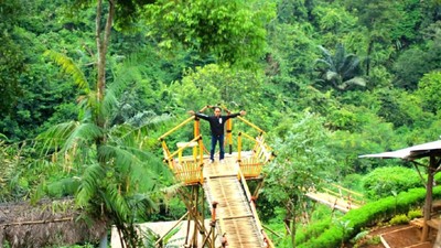 Foto: Kebun Teh nan Instagramable di Sumedang