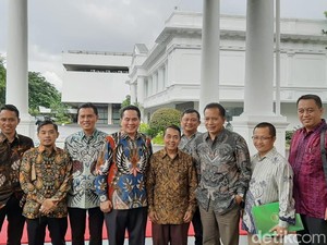 Pedagang Pasar Ngeluh ke Jokowi Dikepung Ritel Modern