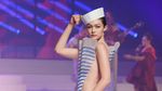 Penampilan Seksi Gigi dan Bella Hadid di Paris Fashion Week