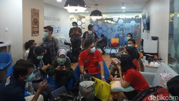 Siaga Corona dan Kehebohan karena Radang Tenggorokan