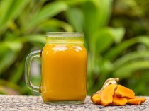 Cara Membuat Jamu Sinom yang Hangat dari Rebusan Daun Asam Muda