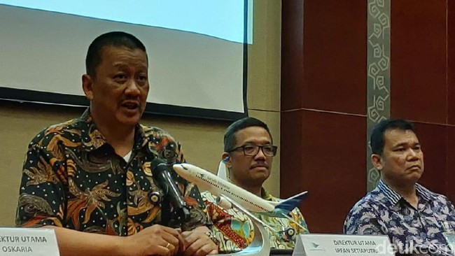 Erick Jawab Tudingan Bagi-bagi Jabatan Terkait Yenny Wahid di Garuda