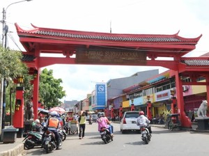 Dari Riau hingga Singkawang, Serunya Kulineran di 5 Kawasan Pecinan Ini