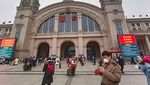 Potret Before and After Wuhan, Dulu Menangis, Kini Tertawa