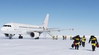 Sebuah organisasi bernama The Australian Antartic Division sedang mencari pekerja. Mereka mencari orang-orang terpilih untuk bekerja di benua Antartika. (dok. Australian Antartic Division)