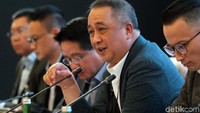 Bank Mandiri juga berhasil memperbaiki kualitas kredit dengan rasio NPL gross turun 42bps menjadi 2,33% dibandingkan Desember tahun sebelumnya.
