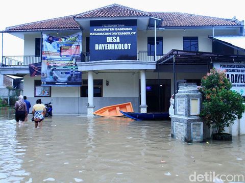 Banjir di Dayeuhkolot.