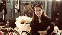 Rayakan ulang tahun, Yejin dapat banyak kue dengan aneka bentuk, hingga bunga-bunga cantik yang memeriahkan hari ulang tahunnya. Foto: Instagram @yejinhand