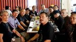 Serunya Momen Kulineran Soraya Haque Bersama Suami dan Keluarga