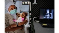 Orangutan yang menjalani perawatan di pusat karantina Indonesia adalah salah satu pemenang Travel Photographer of the Year 2019. Kompetisi tahunan ini menarik perhatian dari fotografer amatir, semi-profesional, dan profesional dari lebih dari 140 negara di seluruh dunia (Foto: TPOTY/CNN)