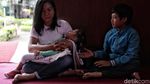 Melihat Khusyuknya Ibadah Imlek di Vihara Dhammacakka Jaya