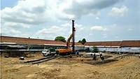 Di Provinsi Bali, Kementerian PUPR juga tengah merevitalisasi Pasar Sukawati di Kabupaten Gianyar yang populer di kalangan para wisatawan mancanegara dan domestik. Di Pasar Sukawati dijual hasil kerajinan karya seni masyarakat Bali dengan harga terjangkau. Istimewa/Kementerian PUPR.
