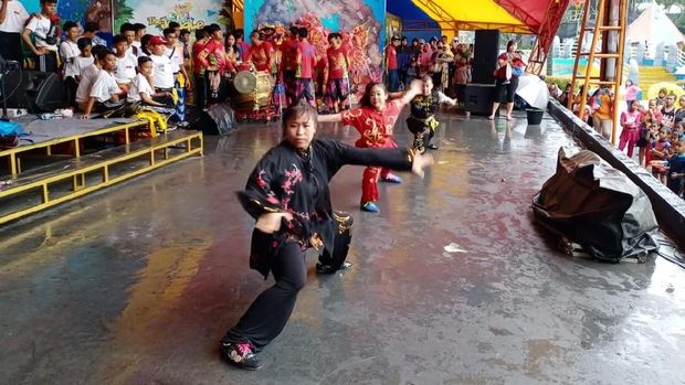 Momen Imlek Juga Ramaikan Waterpark Bogor