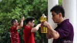 Melihat Khusyuknya Ibadah Imlek di Vihara Dhammacakka Jaya